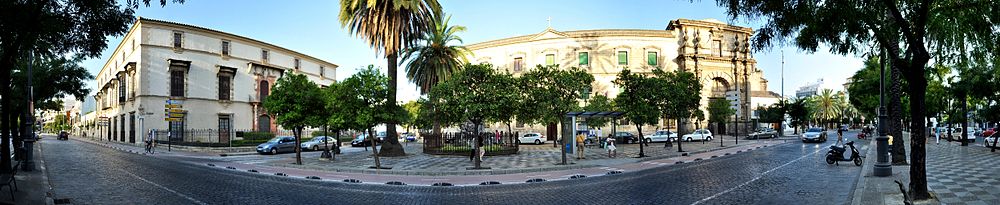 De izquierda a derecha, el Palacio del Marqués de Montana, el monumento al Marqués de Domecq y un lateral de la Iglesia de Santo Domingo.