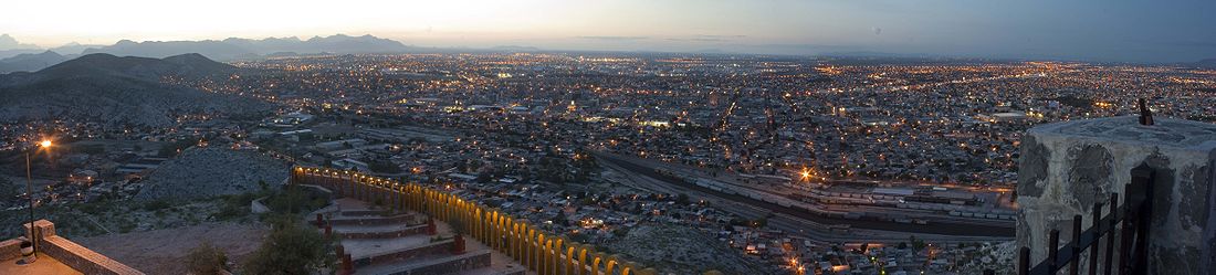 Panoramica de la zona noroeste de la ciudad de Torreón desde el Cristo de las Noas.