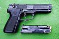 Llama M-82, pistola semiautomática de firma española Llama - Gabilondo y Cía. S.A..JPG