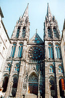 Clermont Ferrand Cathedrale 02.jpg