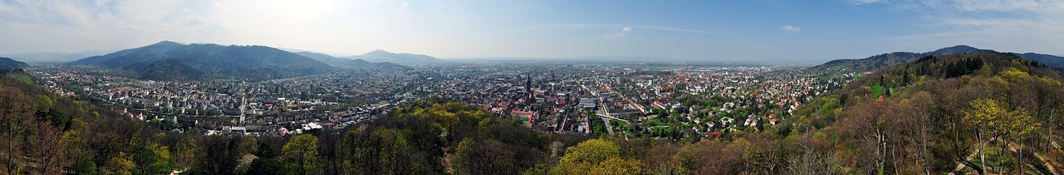 Panorámica de Friburgo. Imagen de 360º tomada desde la torre de Schlossberg