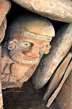 Estatua policromada de San Agustín