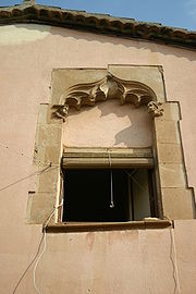 Spain.Hospitalet.Centre.Xipreret.finestrals.gotics.2.jpeg