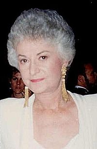 Bea Arthur en la gala de los Premios Emmy de 1987