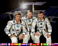 Sergei Krikalev (Rusia), William Shepherd (EE.UU.) y Yuri Gidzenko (Rusia)