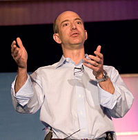 Jeff Bezos 2005.jpg