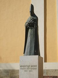 Estatua de Mindszenty en Zalaegerszeg