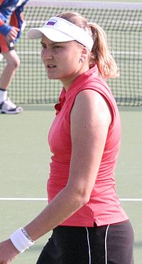 Nadia Petrova 2007 Australian Open R1.jpg