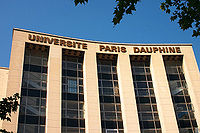 Universidad Paris-Dauphine
