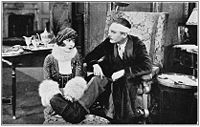 Renée Adorée y Lew Cody en "Man and Maid" (1925)