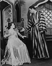 Hagen y Paul Robeson en Otello.