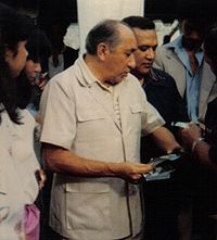 Simón Díaz in the 1980s.jpg
