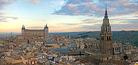 Vista panorámica de Toledo, con el Alcázar y la Catedral
