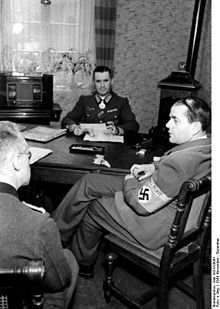 Bundesarchiv Bild 183-H28061, Westfront, Gustav v. Zangen, Albert Speer.jpg