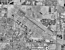 Fresno airport CA - 17 Aug 1998.jpg