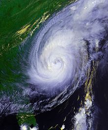 Hurricane Bonnie 26 aug 1998 2005Z.jpg