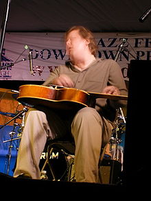 Jeff Healey in 2007.jpg