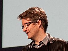 Olafur Eliasson speaking at TED in 2009 closeup.jpg