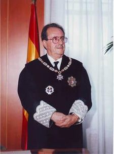 Mario García-Oliva
