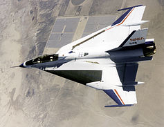 F-16XL (NASA).
