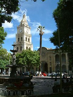 Cochabamba-Plaza.jpg