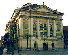 Estates Theatre, Prague cropped.jpg