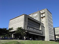 Facultad de Ingeniería (Uruguay).jpg