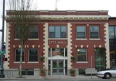 Newberg Oregon city hall.JPG
