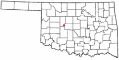 Ubicación en los condados de Blaine y Canadian en OklahomaUbicación de Oklahoma en EE. UU.