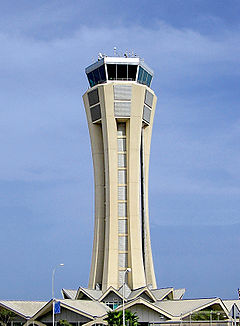 Torre aeropuerto Málaga.jpg