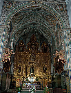 Cabecera y altar mayor
