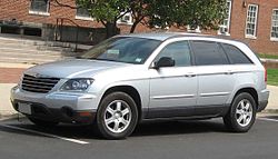 2004-2006 Chrysler Pacifica Touring.jpg