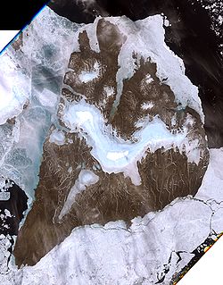 Bolshevik island, Russia, Landsat 7 image.jpg