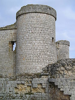 Castillo pioz detalle torre.jpg