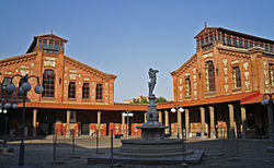 Centro cívico Salvador Allende (Zaragoza).jpg