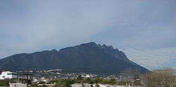 Cerro de las mitras Monterrey Mexico.jpg