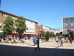 Queen's Square, en Crawley