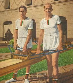 Eduardo Guerrero (izq) junto a Tranquilo Capozzo, luego de ganar la medalla de oro en Helsinki, 1952. Tapa de la revista El Gráfico.