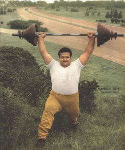 Humberto Selvetti, medalla de bronce en los Juegos Olímpicos de Helsinki 1952 y de plata en Melbourne 1956. Tapa de la revista El Gráfico de 1957.