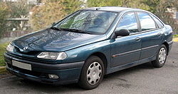 La primera generación del Renault Laguna