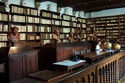 Library of Plantin-Moretus Museum in Antwerp.jpg