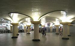 Metro-Paris-Salle-de-corres.jpg