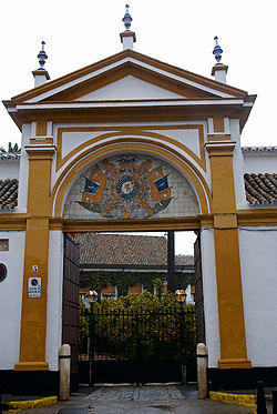 Palacio de las Dueñas 001.jpg
