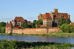 Panorama of Malbork Castle, part 4.jpg