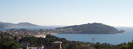 Península de Monteferro (Nigrán) e Cabo Silleiro (Baiona) dende Saiáns (Vigo).jpg