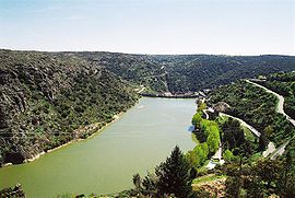 Barragem de Miranda do Douro (Portugal).jpg