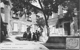 Caunes Aude postcard 1906 place mairie.jpg
