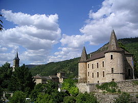 Chateau et clocher Florac.JPG