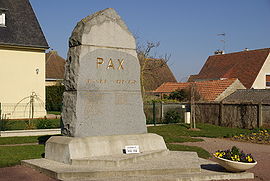 Garcelles-Secqueville war memorial.JPG