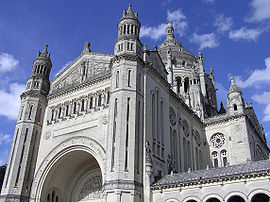 Lisieux basilica.jpg